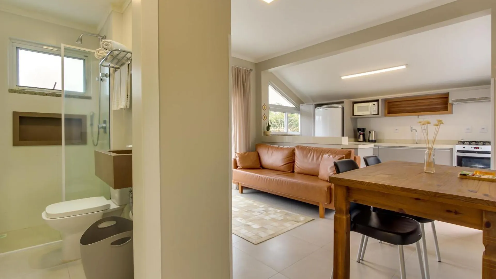 Residencial Casa Flora Daire Bombinhas
