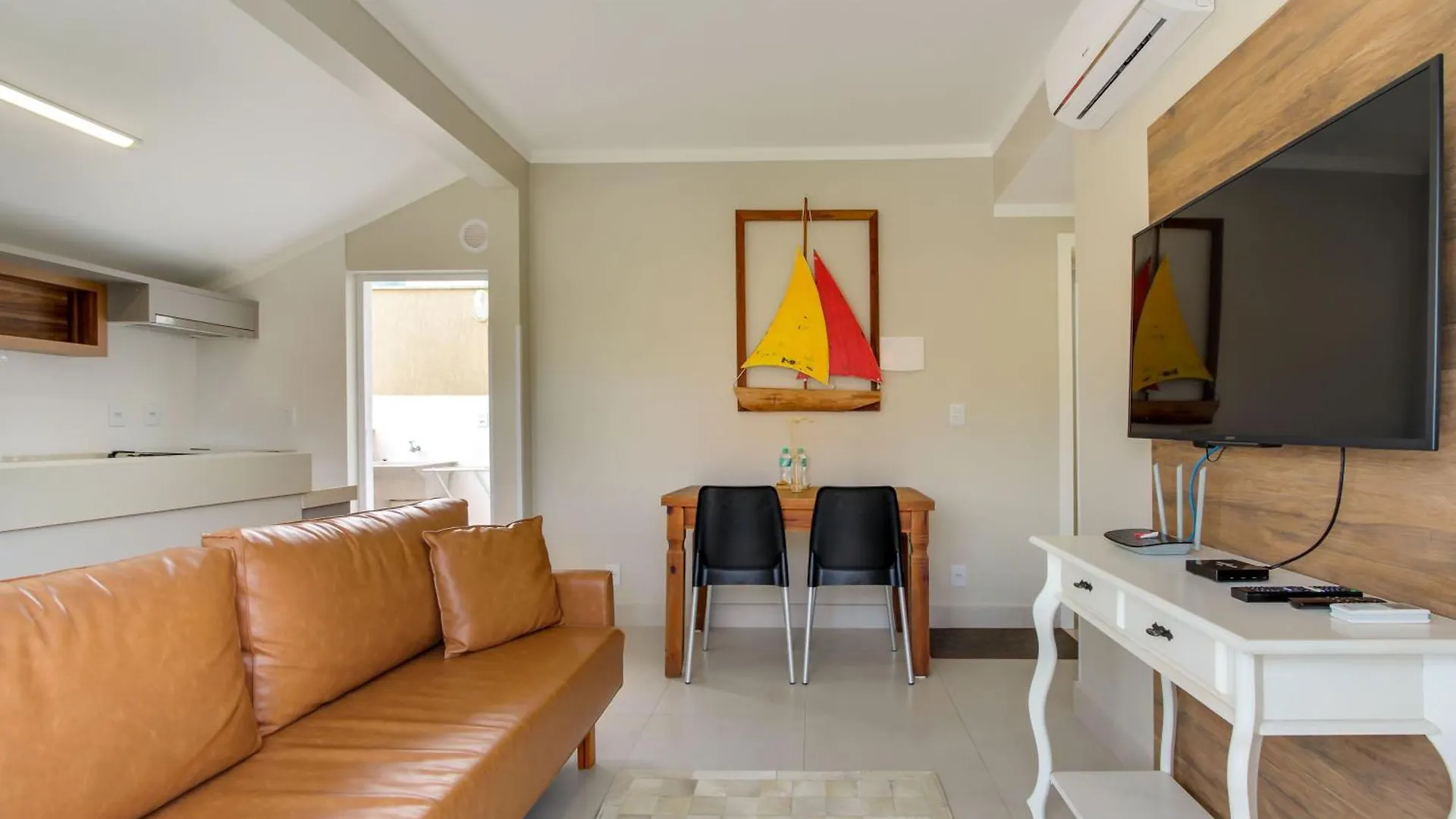 Residencial Casa Flora Daire Bombinhas
